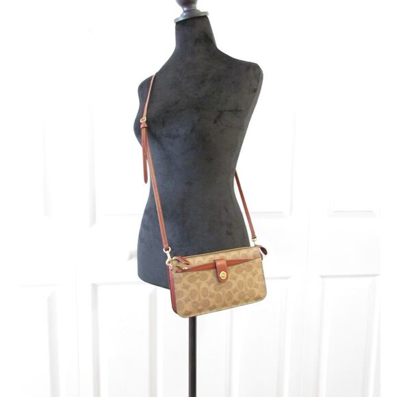 Coach Noa Pop Up Messenger In Signature Canvas - Picture 5 of 9